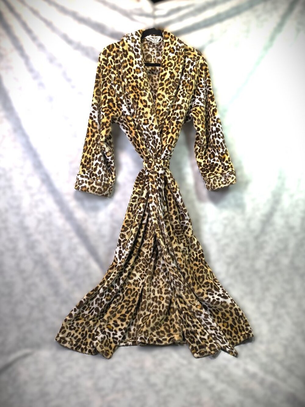 Plush Leopard Wrap Front Robe, CHARTER CLUB, Patch Pockets, Self tie - XL